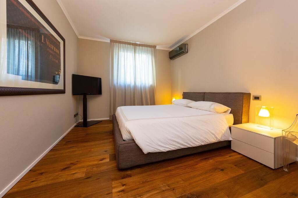 Splendido Appartamento In Piazza San Carlo ตูริน ภายนอก รูปภาพ